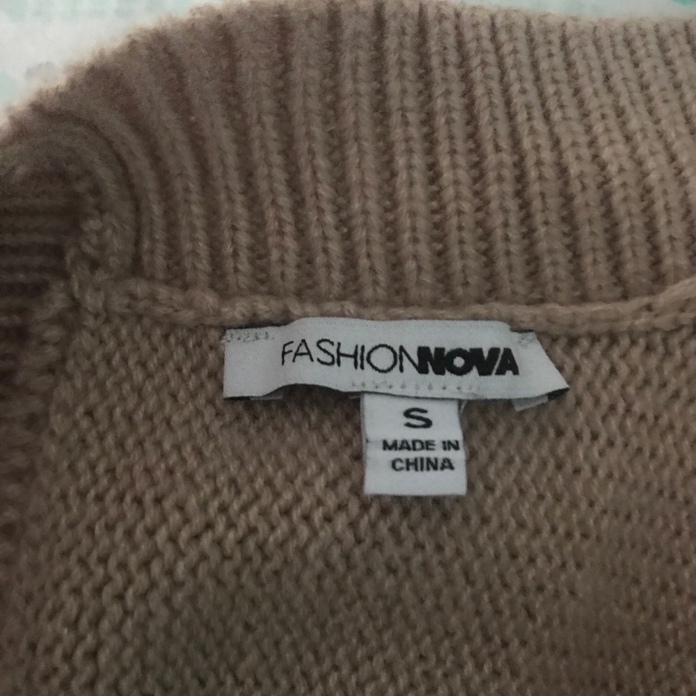 Sweater - Picture 4 of 6